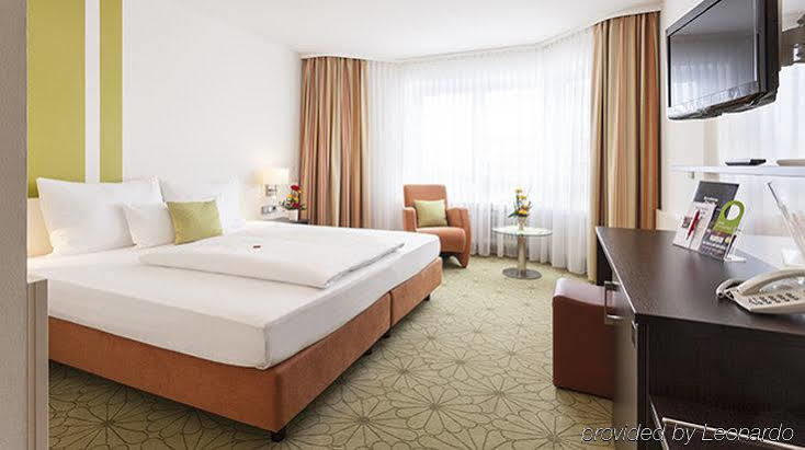 Zeller'S Quartier Hotel Koenigsbrunn Ngoại thất bức ảnh
