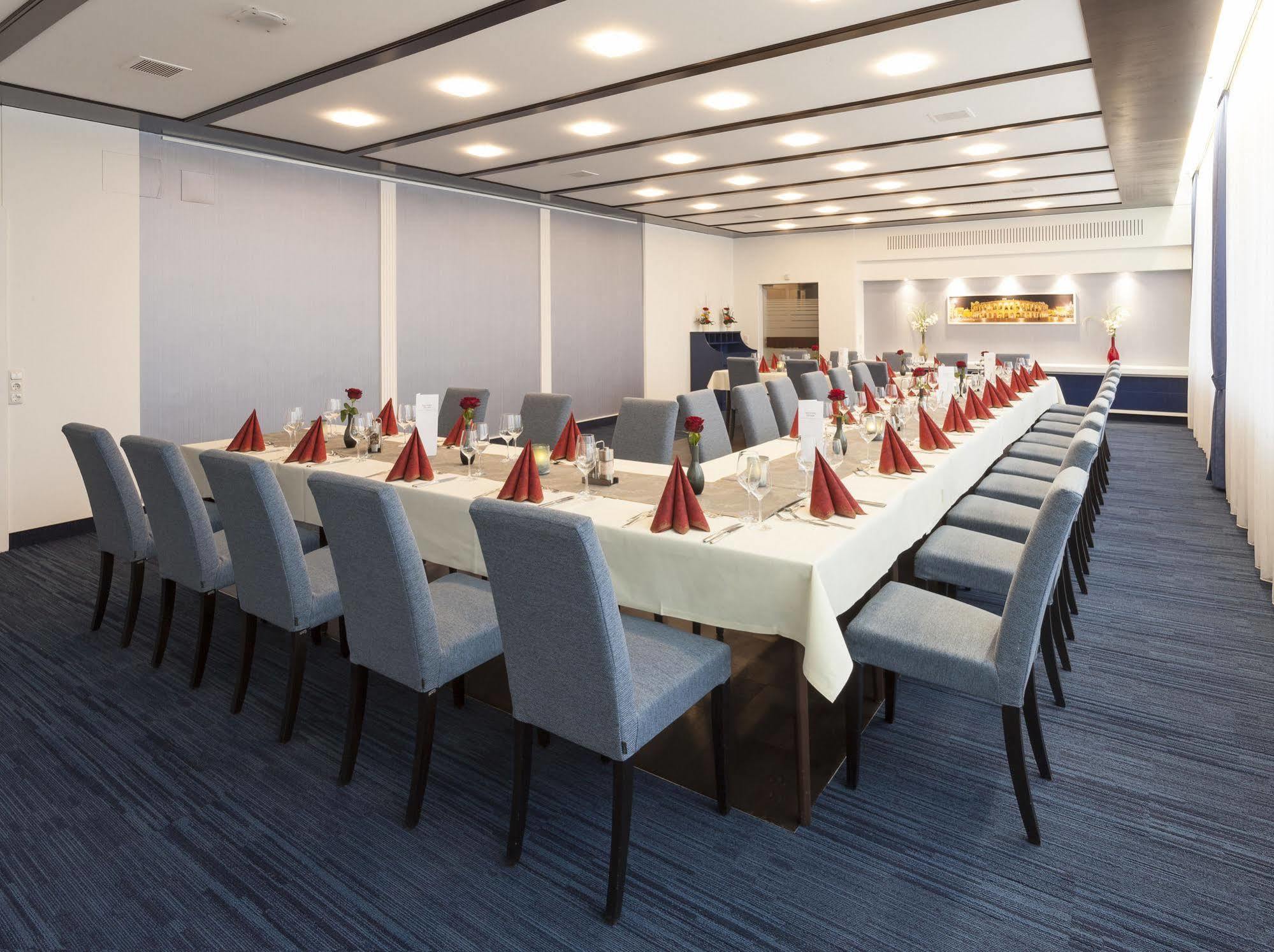 Zeller'S Quartier Hotel Koenigsbrunn Ngoại thất bức ảnh