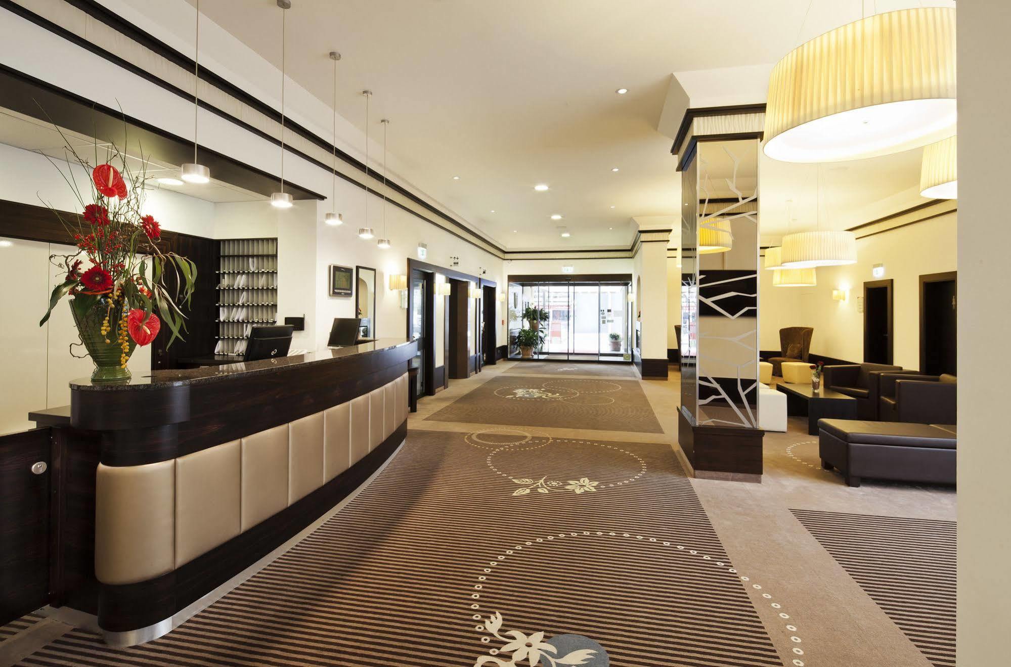 Zeller'S Quartier Hotel Koenigsbrunn Ngoại thất bức ảnh